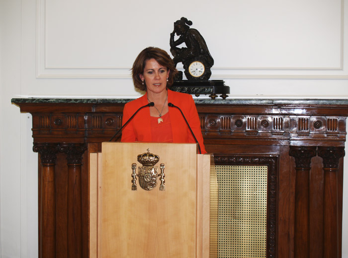 Imagen de la reunión del ministro de Hacienda y Administraciones Públicas con Yolanda Barcina
