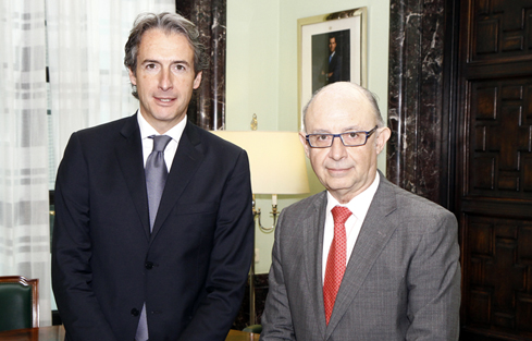 Imagen de Cristóbal Montoro con el presidente de la FEMP Iñigo de la Serna