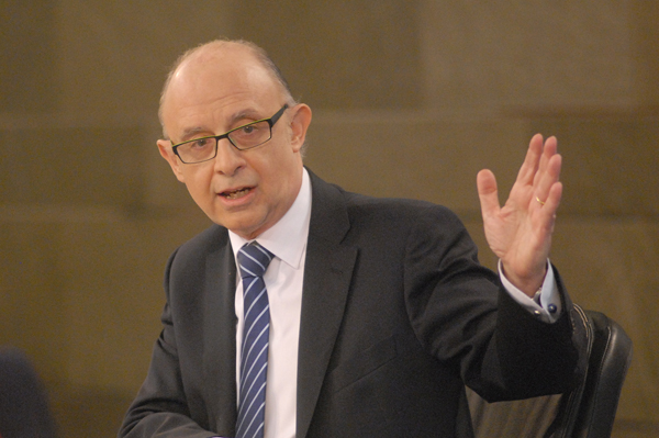 Ministro Cristóbal Montoro en la rueda de prensa del Consejo de Ministros