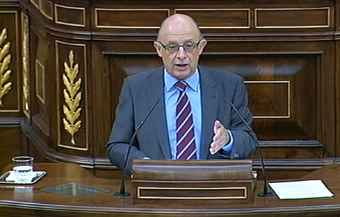 Montoro defiende el techo de gasto en el Congreso