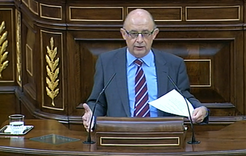 Montoro defiende el techo de gasto en el Congreso