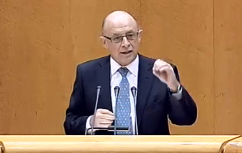 Imágenes del debate sobre techo de gasto en el Senado