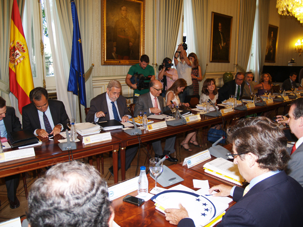 Imágenes de la reunión de la Comisión Nacional de Administración Local