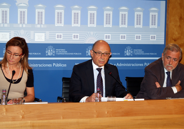Imagen de la rueda de prensa del ministro de Hacienda y Administraciones Públicas, Cristóbal Montoro