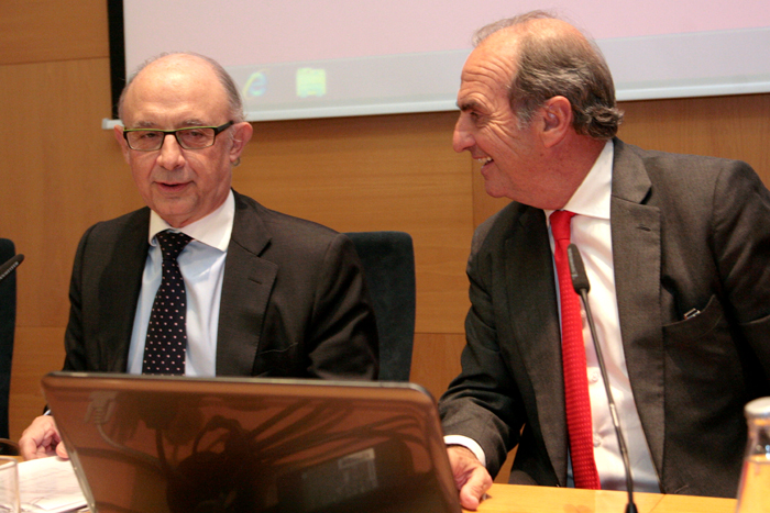 Imagen de la reunión del ministro en Foment del Treball de Cataluña