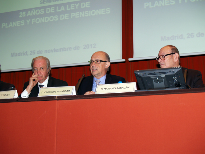 Imágenes del acto de clausura, presidido por el ministro de Hacienda y Adminitraciones Públicas, Cristóbal Montoro