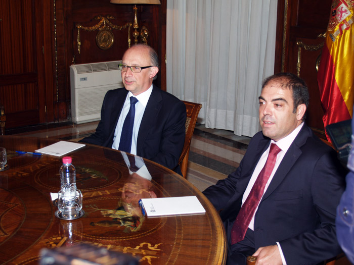 Imagen de Montoro reunido con el presidente de ATA, Lorenzo Amor