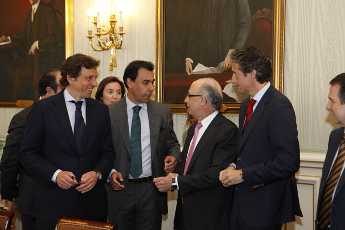 Imagen Montoro presidiendo la Comisión Nacional de Administración Local