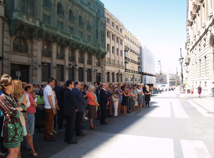 Imagen minuto de silencio en el Ministerio de Hacienda y Administraciones Públicas