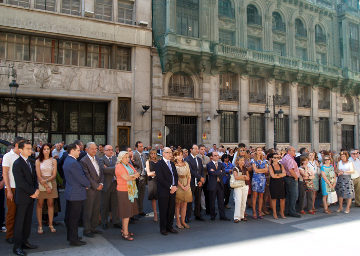 Imagen minuto de silencio en el Ministerio de Hacienda y Administraciones Públicas