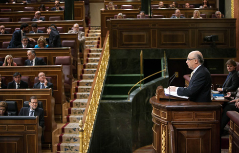 Imagen de Cristobal Montoro en el congreso