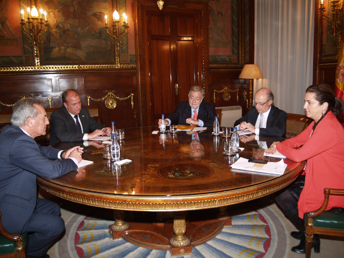 Imagen de la reunión con José Antonio Monago