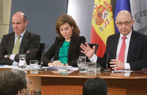 Imagen de Luis de Guindos, Soraya Sáenz de Santamaría y Cristobal Montoro