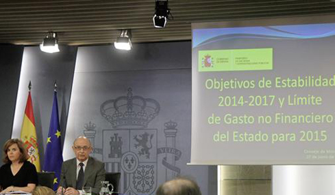 Imagen de Soraya Sáenz de Santamaría y Cristóbal Montoro