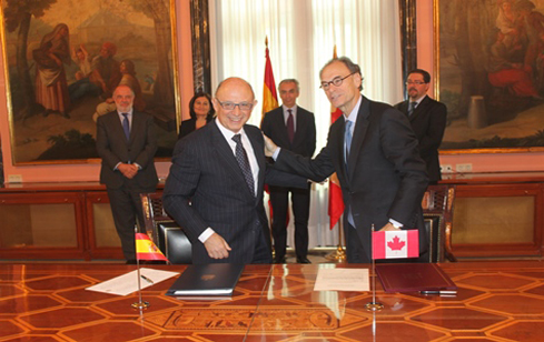 Fotos firma convenio España-Canadá