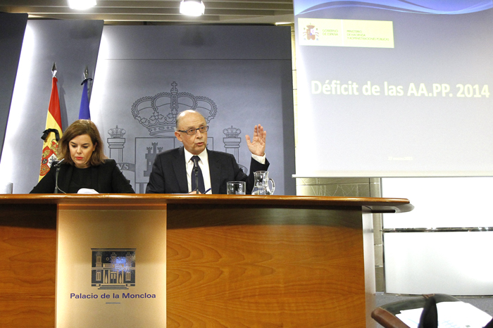 Imagen de Cristobal Montoro y Soraya Sáenz de Santamaría