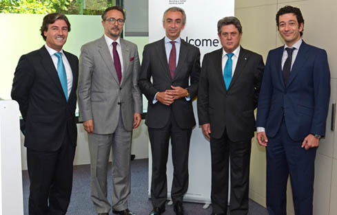 Imagen de Ferre con los inversores de Londres