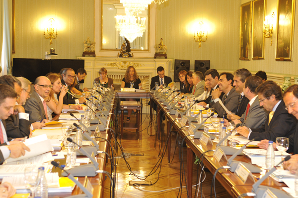 Imágenes de la reunión de la Comisión Nacional de Administración Local