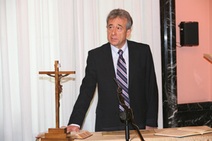 Foto del DG del Parque Móvil del Estado